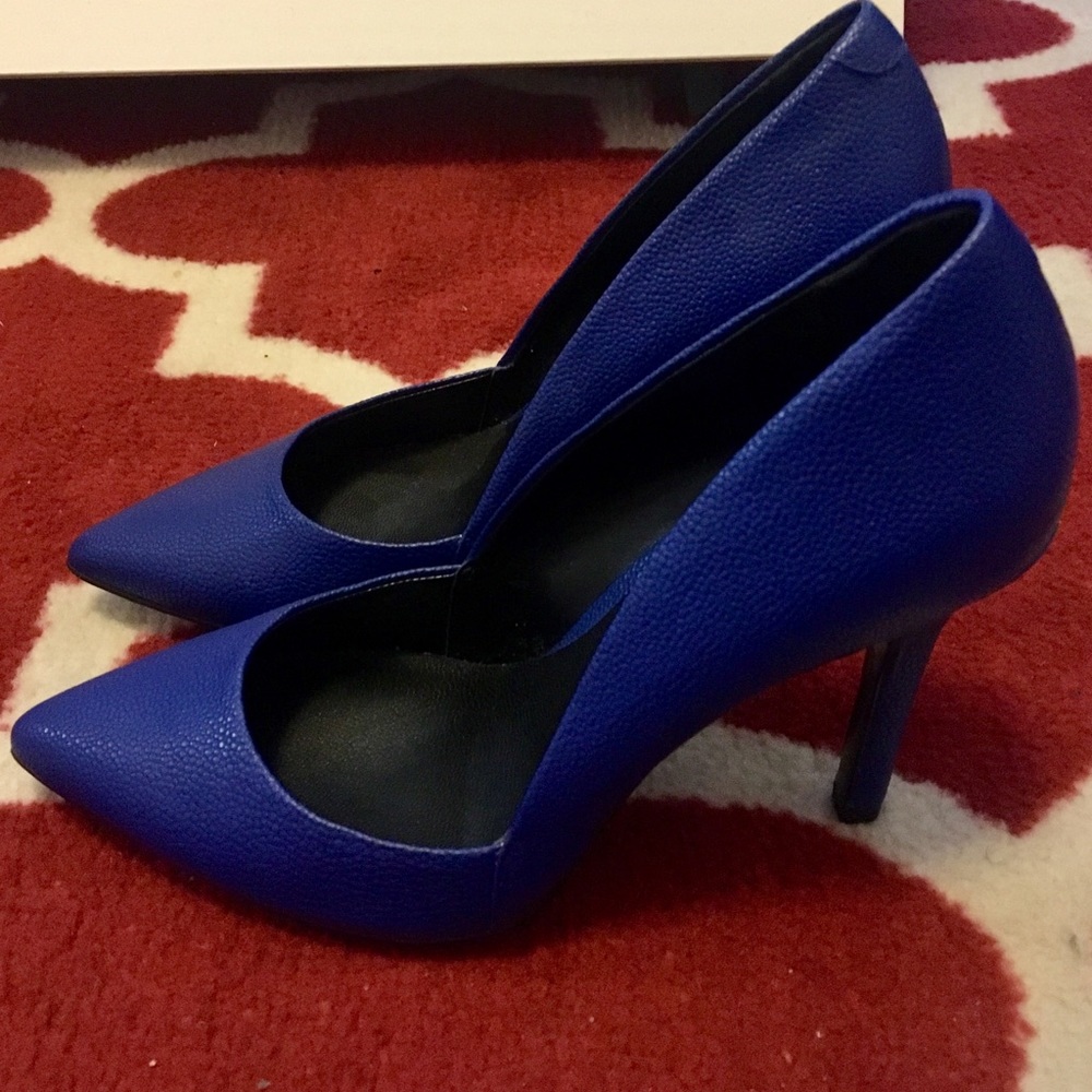 Aldo Leather Pointed Toe Pumps - Blue